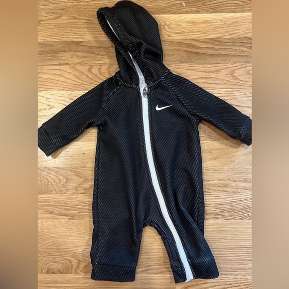 Nike 3M baby outfit - Picture 1 of 1